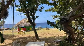 3Dives Cliffside Rooms - Image 4