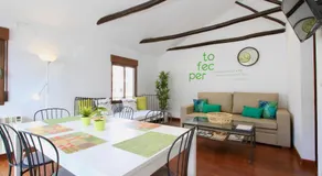 Apartamentos Paseo de los Tristes - Image 4