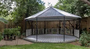The Tin Roof - Image 2