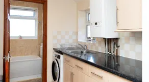 Classy Home near Southampton Airport -Free parking - Image 5