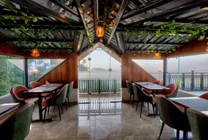 Luxe Resorts - Image 3
