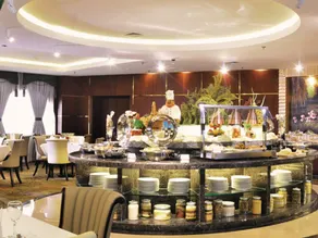Dalian Liangyun Hotel - Image 2
