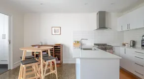 Mark and Kate's Place - Image 3