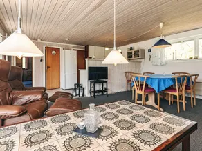 8 person holiday home in Spøttrup-By Traum - Image 3