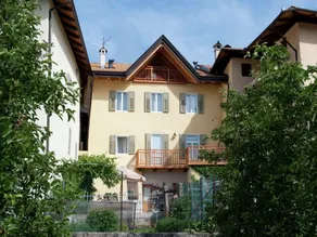 Beautiful apartment in Val di Non - Image 4