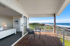 Sea Sand and Serenity at Stockton - Stunning Sophistication - Image 3