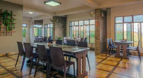 7 Sisters Falls View Inn - Image 3