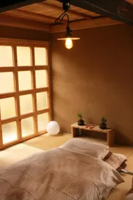 Traditional Japanese House with fireplace - Image 5