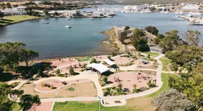 Hobart Riverside Cosy 4BR - 10mins to Hobart CBD - Image 5