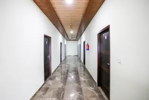 OYO 71264 Hotel Jhilmil Dhaba - Image 2