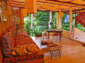 Gabby's Bed & Breakfast - Image 3