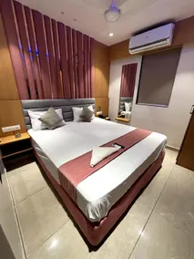 Hotel Cozzy Palace - Image 4