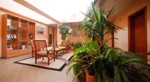Hotel Merlot - Image 3