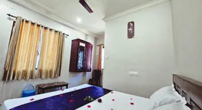 Moonlight Tourist Home - Image 2