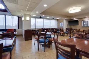 Pear Tree Inn Sikeston - Image 4