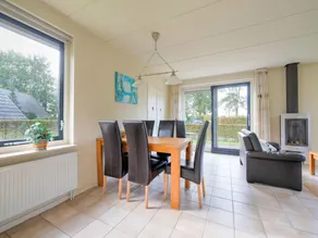 Serene Holiday Home in Gaasterlan-Sleat - Image 2