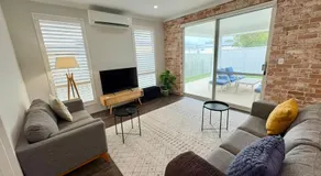 Georgette Retreat - Image 2