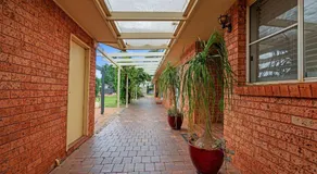 Sunrise on Sovereign - Retro Family Entertainer - Image 4