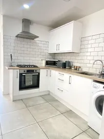2 bedroom Vacation Apartment Rental Aylesbury - Image 4