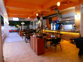 MANGO Lagoon Place - Image 5