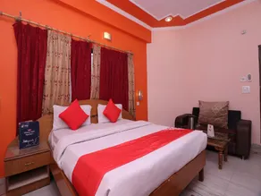 OYO 24340 Hotel Laxmi Palace - Image 3