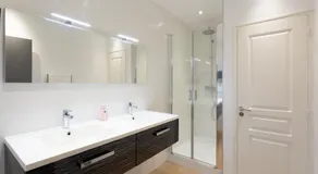 Manoir de la Nogrie - Chambre de charme avec accès privatif - Piscine chauffée sur domaine 5 étoiles à la campagne - Image 2