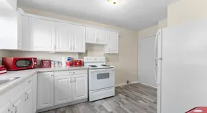 Entire two bedroom unit - Image 5