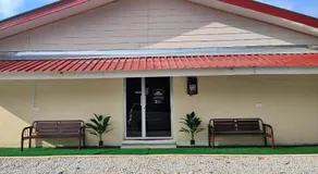 Reds Roomstay Pantai Penarik 3 - Image 4