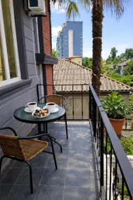 New Batumi Apartments With Balcony & View - Image 4