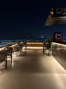 Crowne Pyramids View inn - Image 3