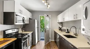 Brookwood Courtyard by BCA Furnished Apartments - Image 5