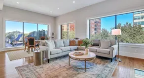 Sky Suite at 300 Drayton - Image 3