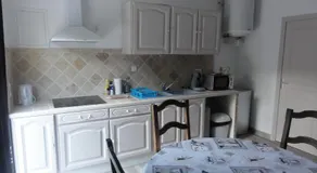 Gite \"le bagnol\" Et hjørne af paradis i Provence beliggende i en del af huset - Image 4