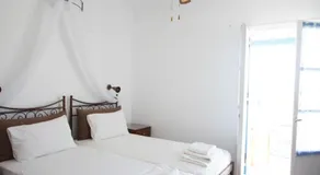 Helena's Apartments - Image 2
