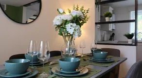3BR Entire House, Garden, BBQ, Free Parking, 2 Bathrooms, Sleeps 7 - Image 5