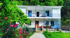 Family hotel mountain panorama - Image 4