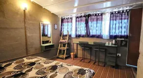 Traveller Hive Kasar Devi - Image 2