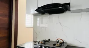 Sky High Luxury Penthouse - Image 5