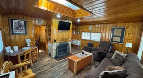 Cowboy's Trail with HotTub, King&QueenBed, in UpperCanyon, Pets welcome - Image 2