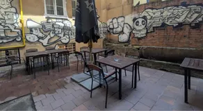 Clown and Bard Hostel - Image 5