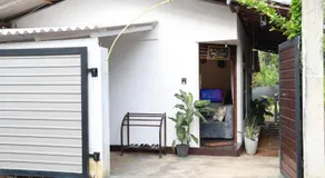 Rich Ceylon house - Image 3