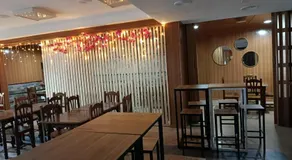Hostal 2 estrellas -Restaurante Las Tres Encinas EN EL CENTRO DEL PUEBLO - Image 3