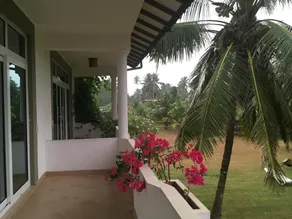 Raja Beach Hotel - Image 4