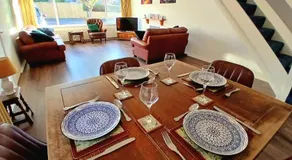 House near moors, 10 minutes walk to high street - Image 3