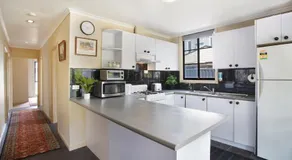 Cozy 3-Bedroom Retreat in Coburg - Image 3