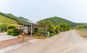 Yeongwol Vacation Garden Caravan - Image 3