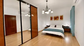 Spacious 4-Bedroom Apartment - Image 2