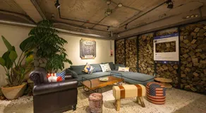 Beimen WOW Poshtel - Image 2