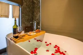 Deting Garden Hotel - Image 4