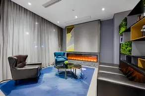 Home Inn Selected Hangzhou West Lake Wulin Square - Image 4